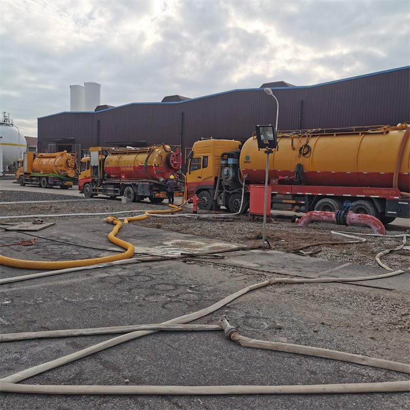 武乡污水池清理